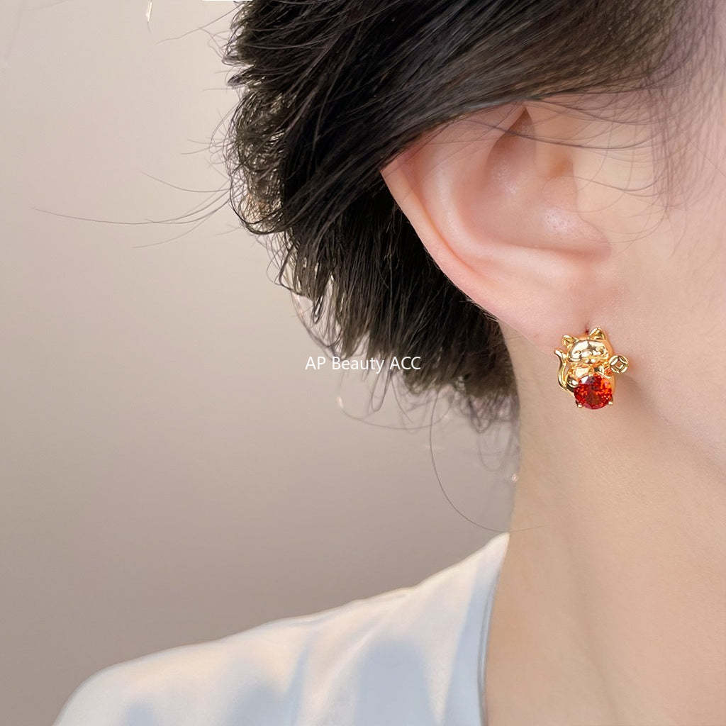 A廠-原創找財貓! 925銀針鑲嵌鋯石個性小眾設計趣味貓咪耳環 耳飾工廠「6990」25.10-5