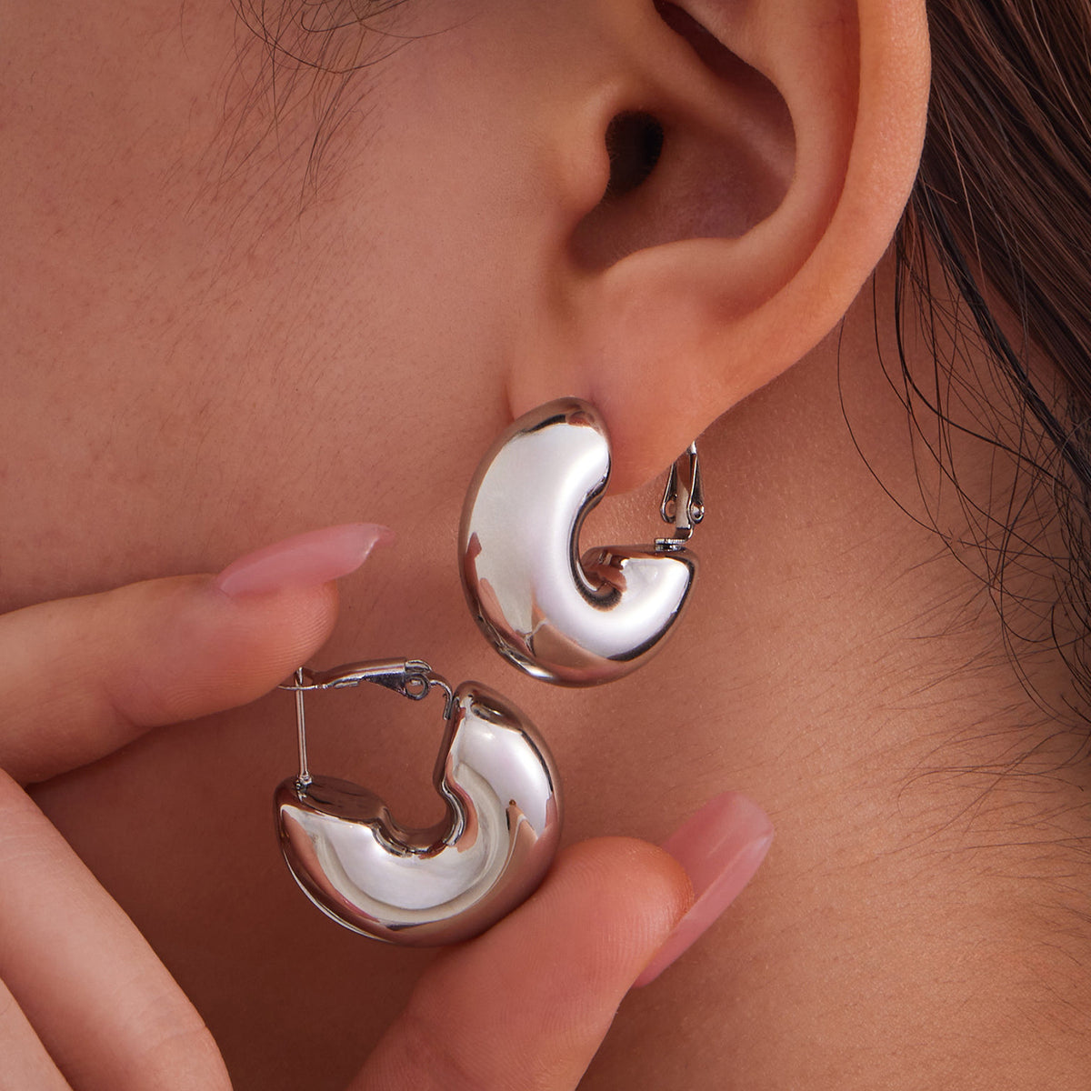 B廠-歐美飾品不鏽鋼胖乎乎小號空心C型耳環鍍18k真金耳釘不掉色「F412」25.08-5