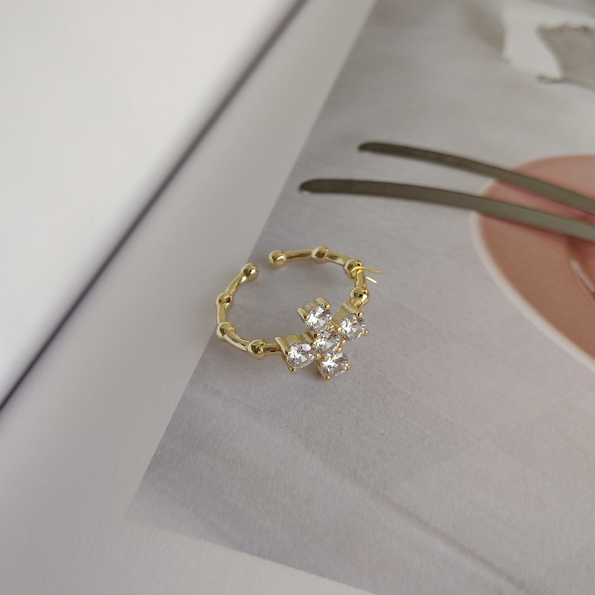 F廠-韓國韓版 925純銀白鑽十字架戒金色戒簡約百搭INS網紅小眾戒指「J940」25.06-2