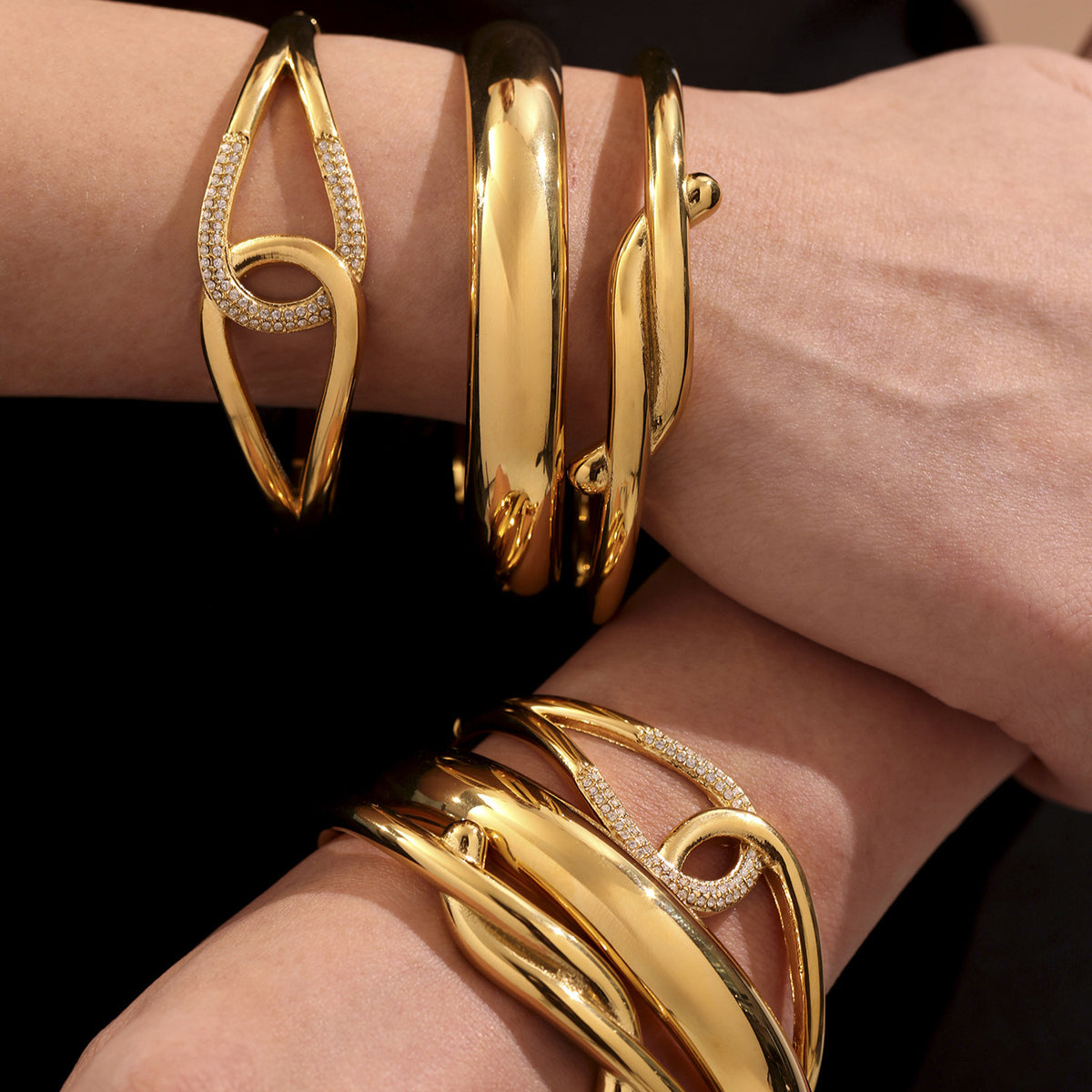 B廠-歐美簡約設計感不鏽鋼雙環卡扣鋯石手鐲女18k鍍真金不掉色「Z460」25.07-2