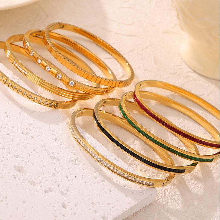 B廠-歐美時尚簡約鑲鑽鈦鋼鍍18k金手鐲INS復古女士輕奢彩鑽不掉色手環「Z009-13」24.03-3 - 安蘋飾品批發