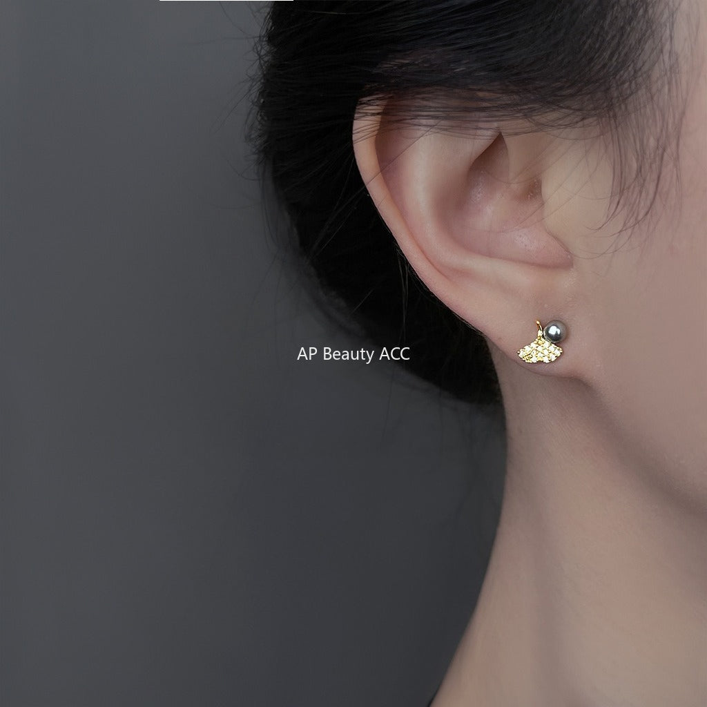 A廠-迷你版微鑲鋯石秋冬款銀杏葉耳環簡約小巧時尚通勤新款耳飾「6911」25.10-2