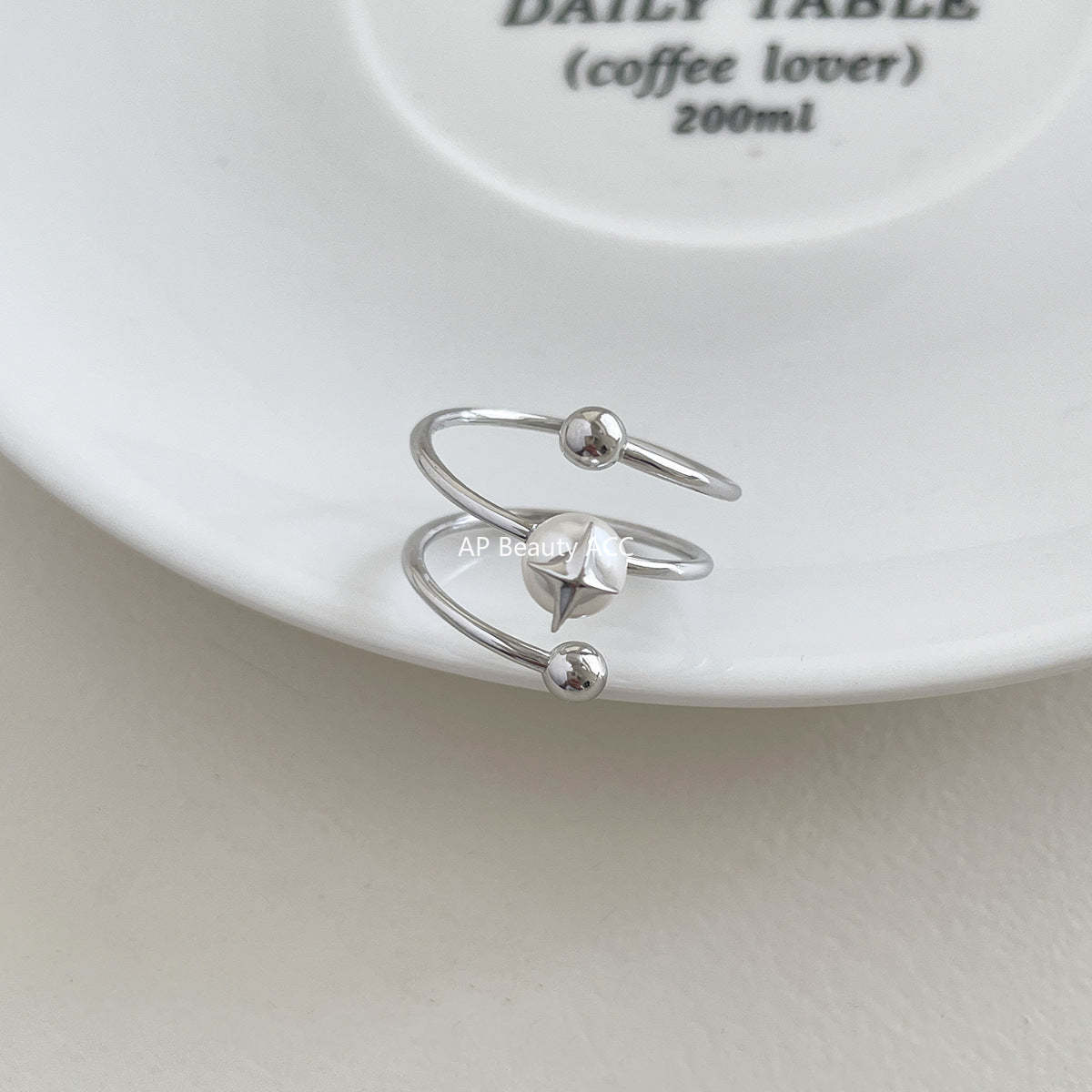 C廠-法式氣質名媛高級感珍珠戒指女百搭純銀疊戴風旋轉四芒星食指戒「JZ-0715」25.10-5