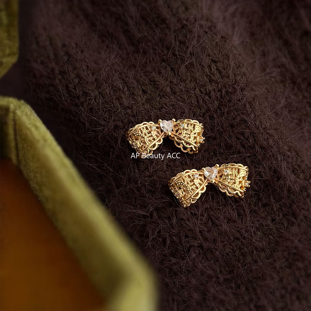 A廠-時尚老錢風微鑲鋯石925銀針蕾絲花邊鏤空蝴蝶結新款耳釘「6915」25.10-2