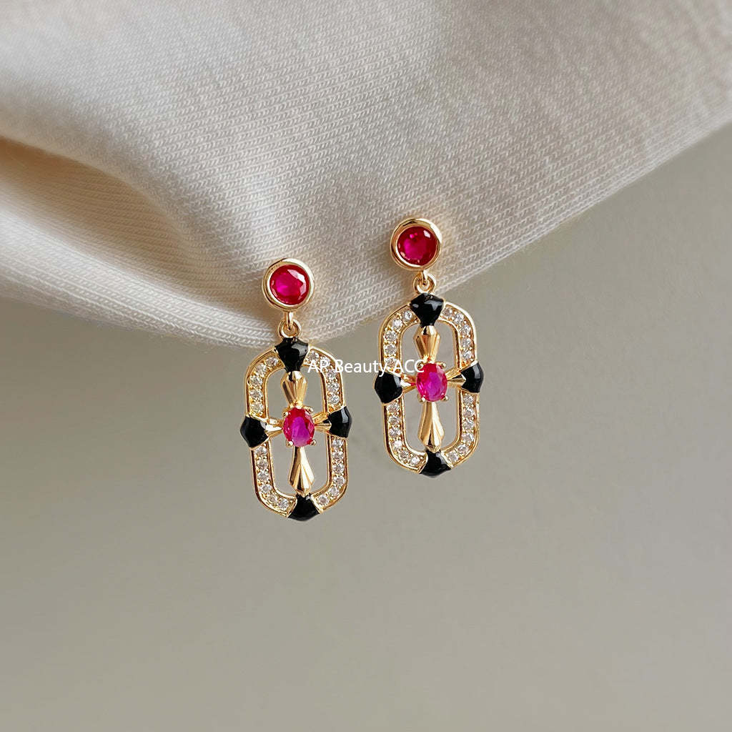 A廠-原創時尚高級感設計師款微鑲鋯石玫紅色小香風新款銀針耳飾耳環女「6985」25.10-5