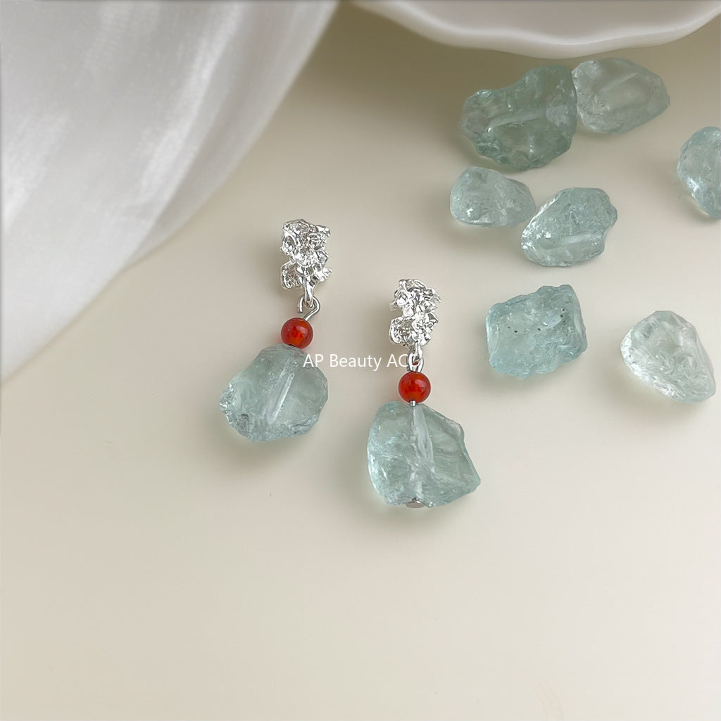 A廠-清冷感水透海藍水晶天然石時尚清新甜美碎石耳環度假風新款耳飾女「6921」25.10-3