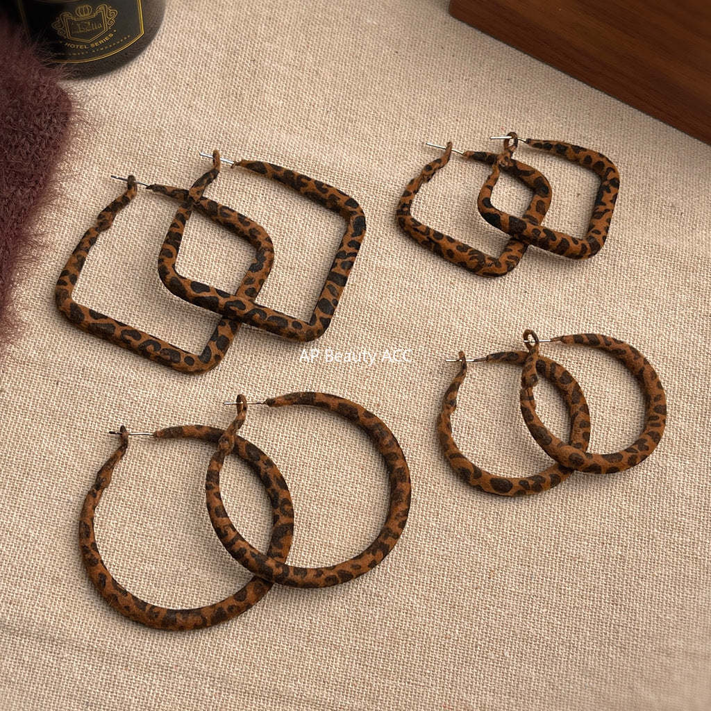 A廠-秋冬熱賣豹紋植絨誇張時尚歐美風幾何耳飾工廠 925銀針爆款耳環「6997-7000」25.10-5