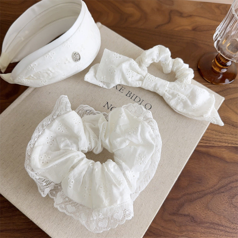 E廠-白色刺繡蕾絲花紋大腸髮圈髮箍扎頭繩蝴蝶結丸子頭氛圍感髮繩頭飾「27075」25.06-2