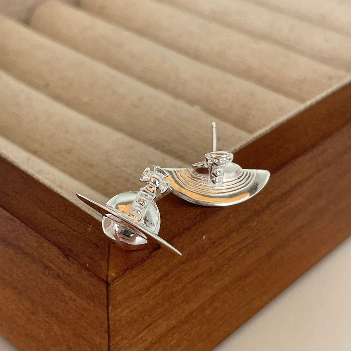 F廠-韓國韓版925純銀幾何土星耳釘女簡約時尚ins風耳環耳飾「C974」25.06-4