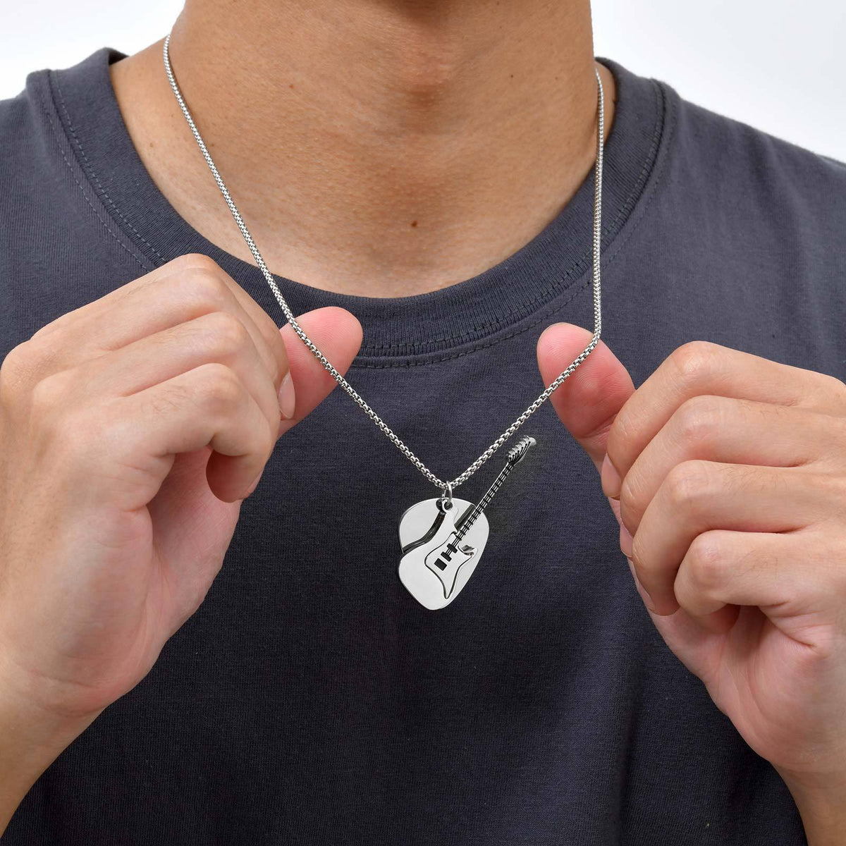 G廠-鈦鋼飾品 男士朋克搖滾不鏽鋼吉他撥片吉他吊墜項鍊潮配飾「NC-2320」25.08-1
