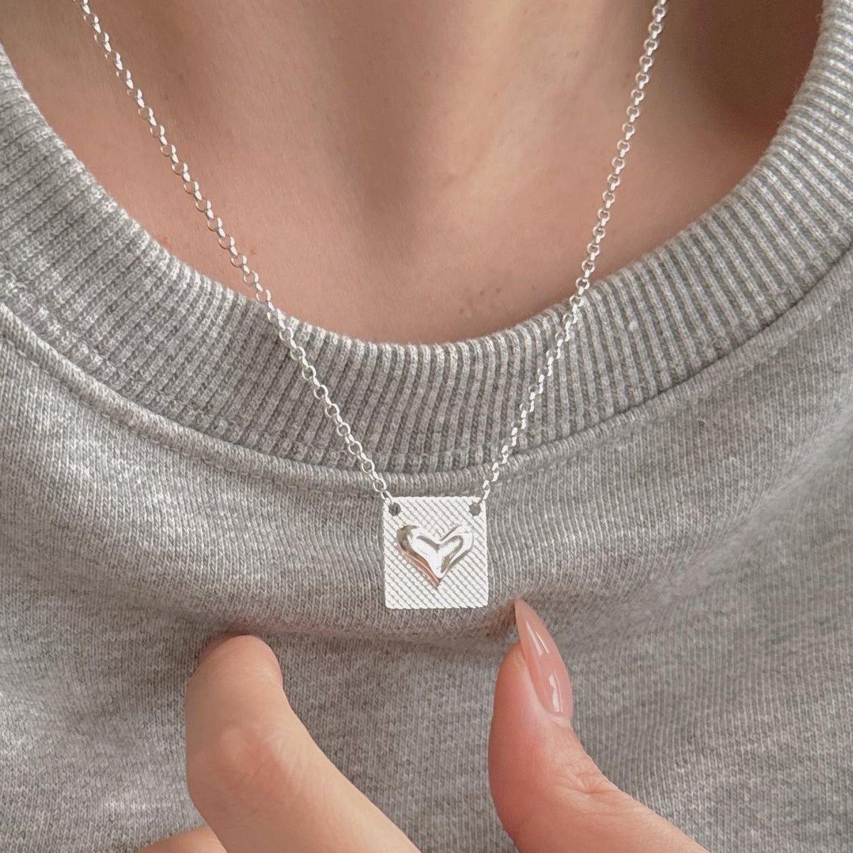 F廠-韓國韓版925純銀紋理方牌熔岩愛心項鍊簡約氣質ins風項鍊「B1369」25.06-2