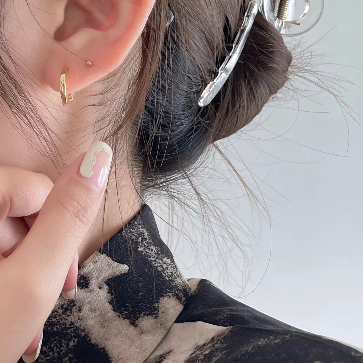 F廠-韓國韓版925純銀弧面折紋耳釘女簡約時尚ins風耳環耳飾「C880」25.08-1