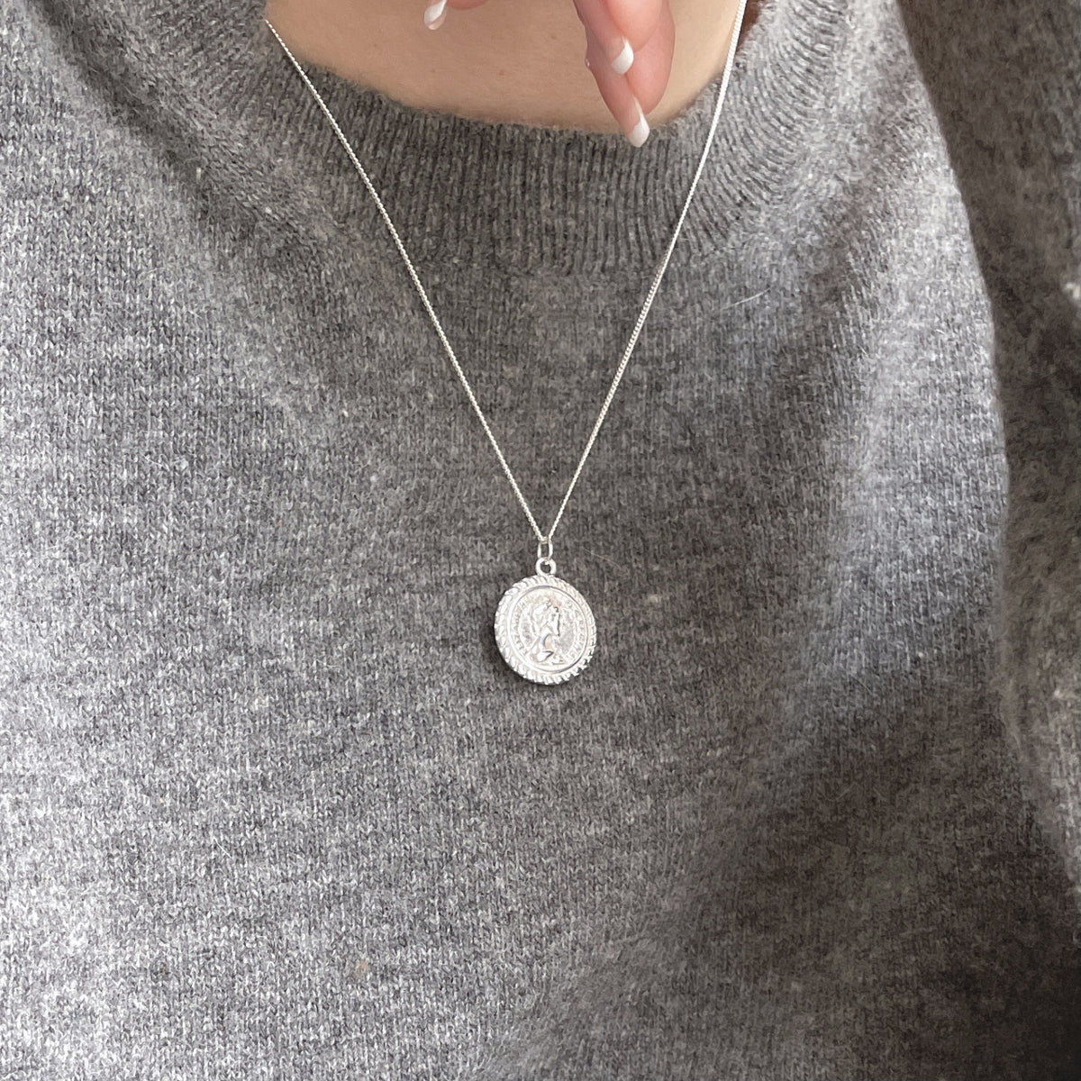 F廠-韓國韓版925純銀 復古伊麗莎白圓型硬幣吊墜項鍊「B301」25.07-4