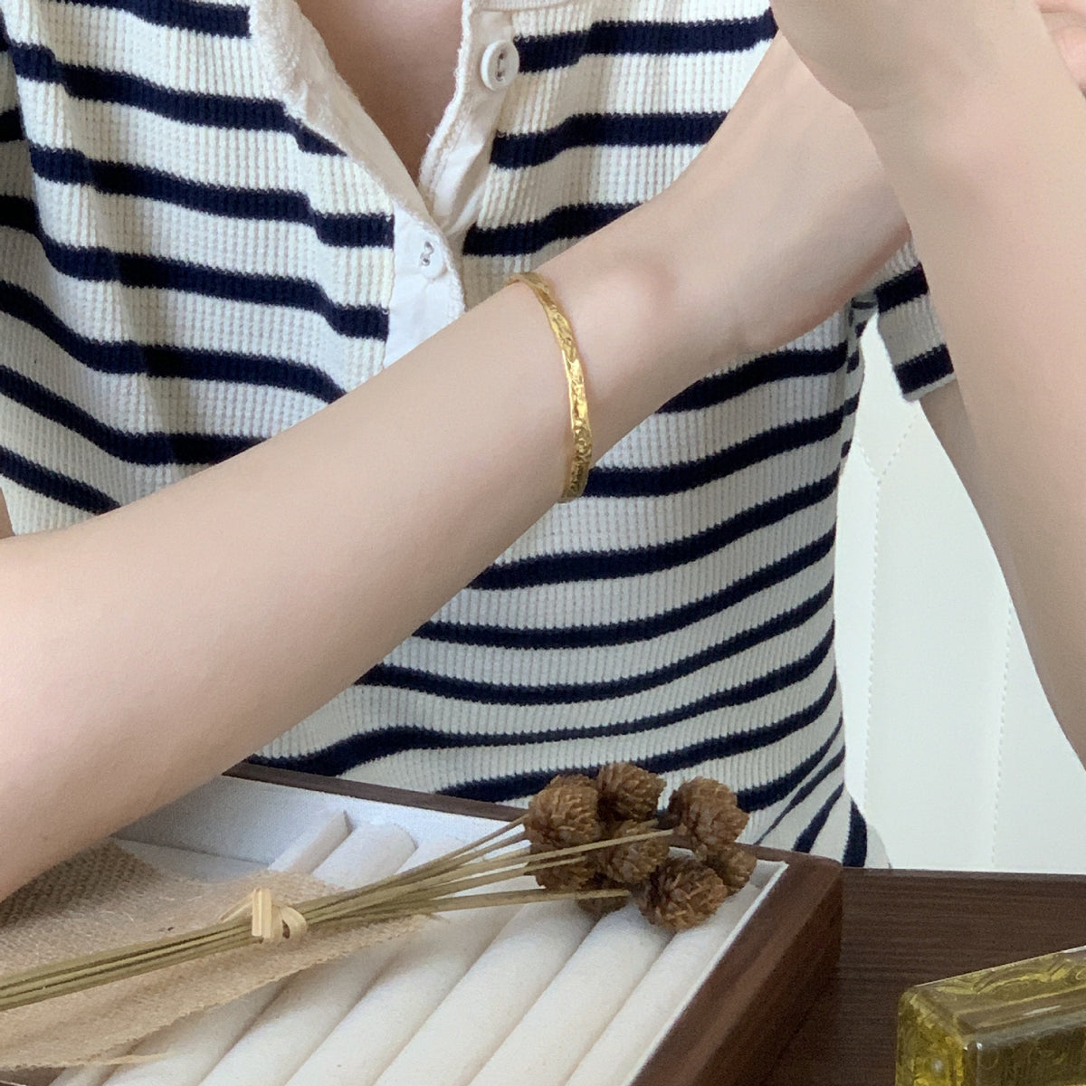 F廠-韓版S925純銀手鐲簡約不規則凹凸面金箔紋女手鐲個性銀手環「A250」25.09-3
