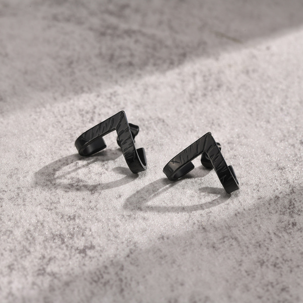 G廠-跨境飾品批發 不鏽鋼男士時尚潮流 幾何V字耳釘「ES-359」25.04-3