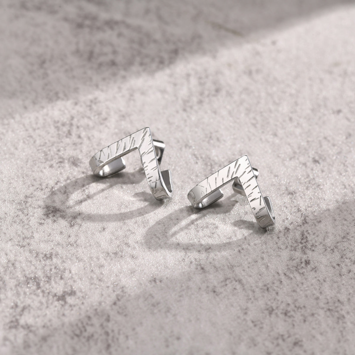 G廠-跨境飾品批發 不鏽鋼男士時尚潮流 幾何V字耳釘「ES-359」25.04-3