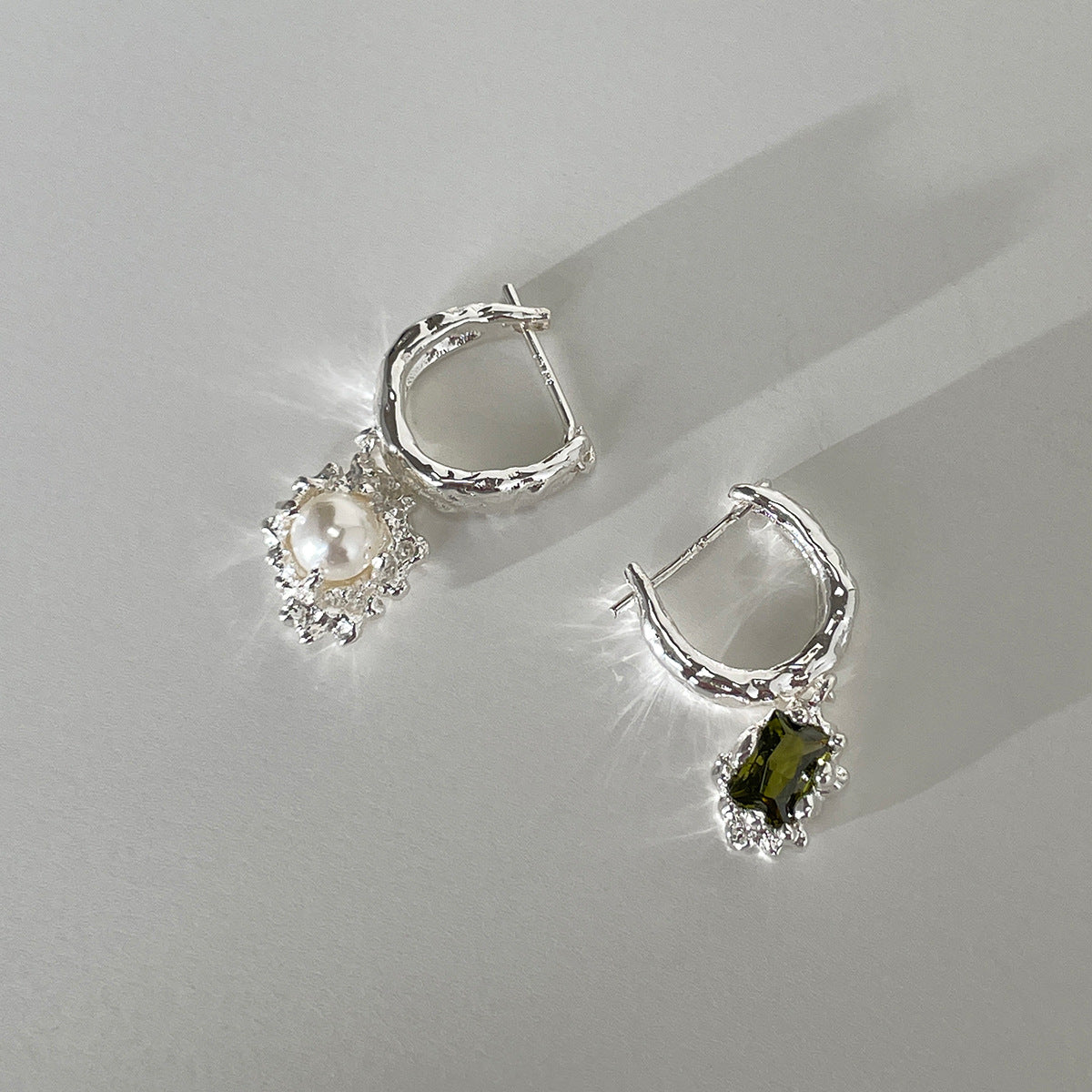 C廠-新中式墨綠鋯石銀針耳環小香風高級感不對稱珍珠耳扣輕奢氣質耳飾「EH-4120」25.10-5