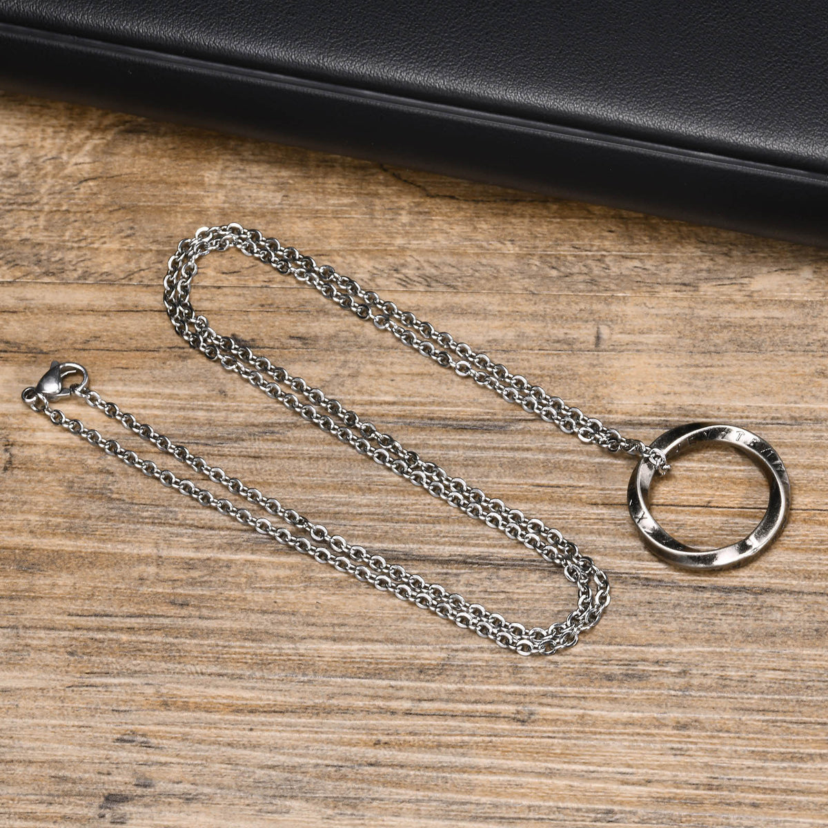 G廠-歐美飾品 不鏽鋼維京盧恩符莫比烏斯吊墜鋼色男項鍊 配飾「PN-1708」25.04-3