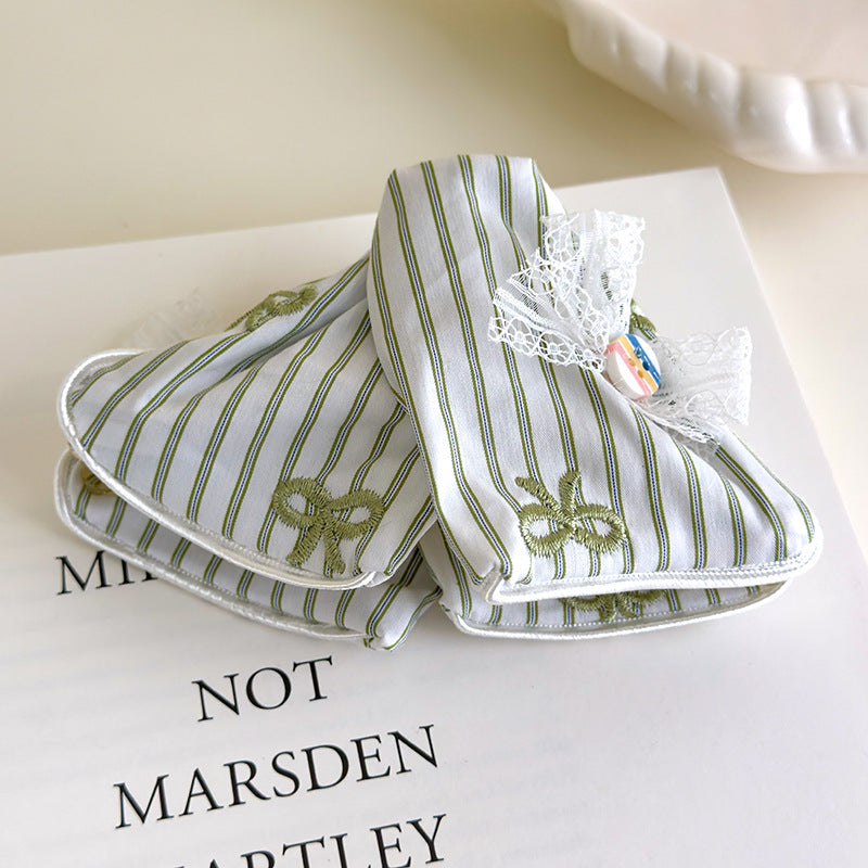 E廠-韓系甜美條紋小熊蝴蝶結三角抓夾大號髮量大2025新款後腦勺鯊魚夾「27170」25.07-1