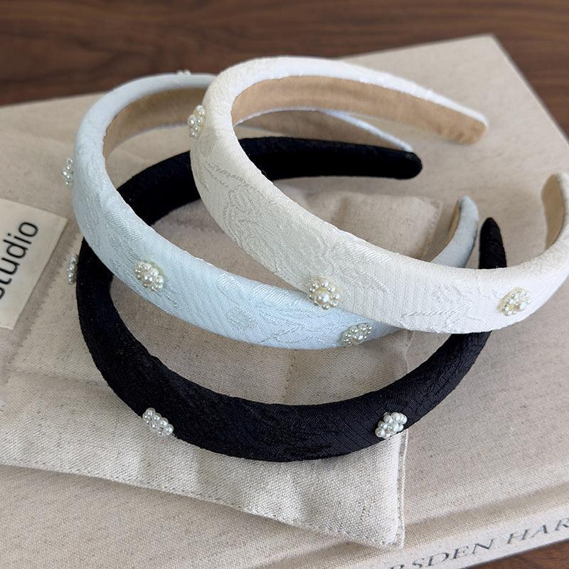 E廠-新中式國風刺繡珍珠花朵海綿髮箍2025新款小清新頭箍高顱百搭髮卡「26470」25.01-3