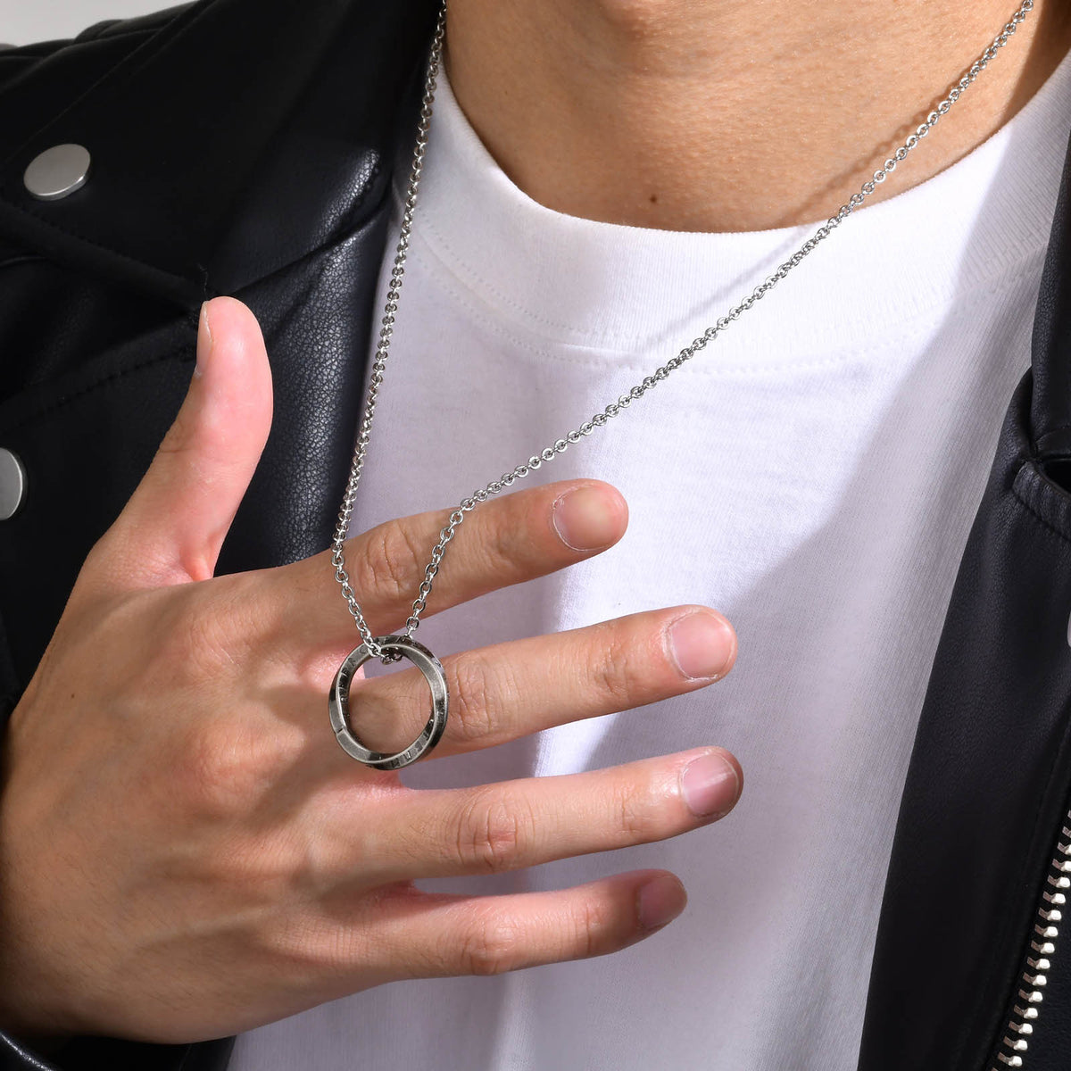 G廠-歐美飾品 不鏽鋼維京盧恩符莫比烏斯吊墜鋼色男項鍊 配飾「PN-1708」25.04-3