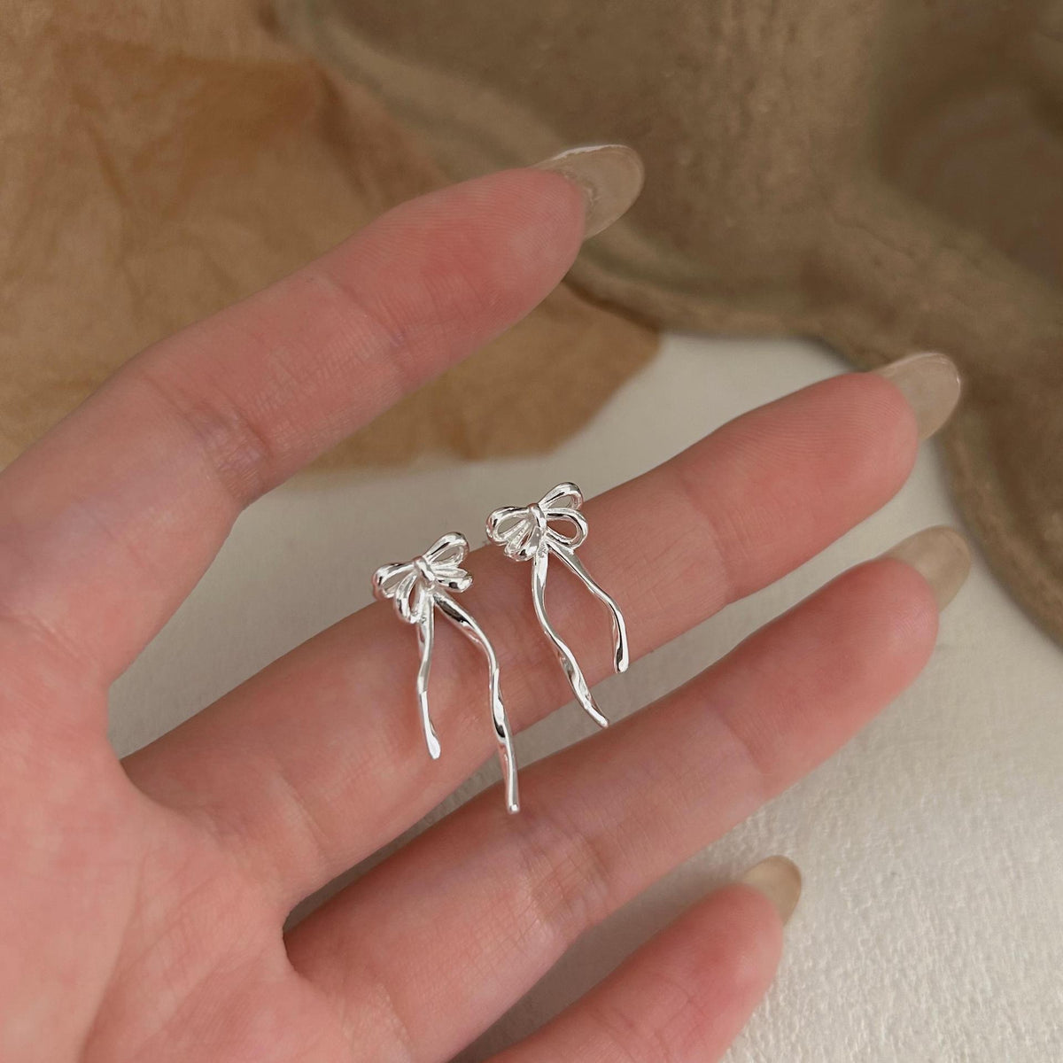 F廠-韓國韓版925純銀蝴蝶結耳釘耳環簡約氣質百搭ins風耳飾「C1296」25.04-4