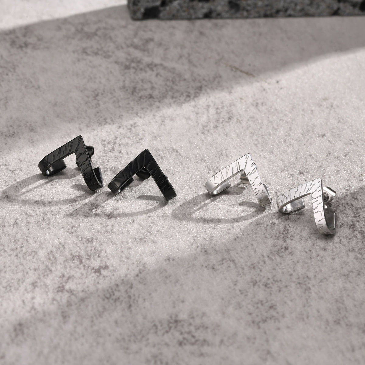 G廠-跨境飾品批發 不鏽鋼男士時尚潮流 幾何V字耳釘「ES-359」25.04-3