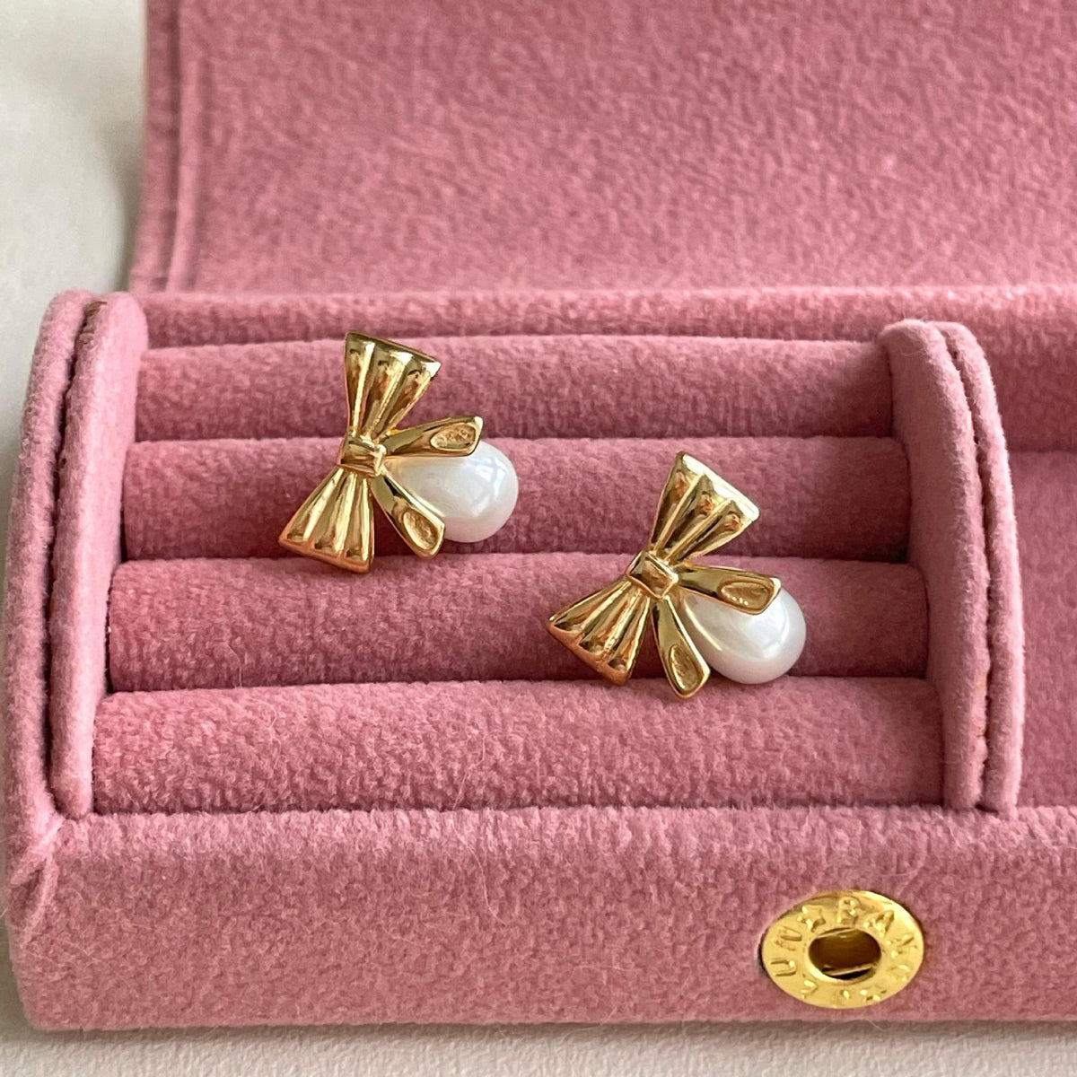 F廠-韓國韓版925純銀蝴蝶結珍珠耳釘簡約氣質百搭ins風耳飾「C1408」25.09-1