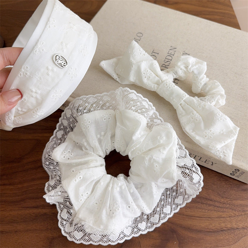 E廠-白色刺繡蕾絲花紋大腸髮圈髮箍扎頭繩蝴蝶結丸子頭氛圍感髮繩頭飾「27075」25.06-2