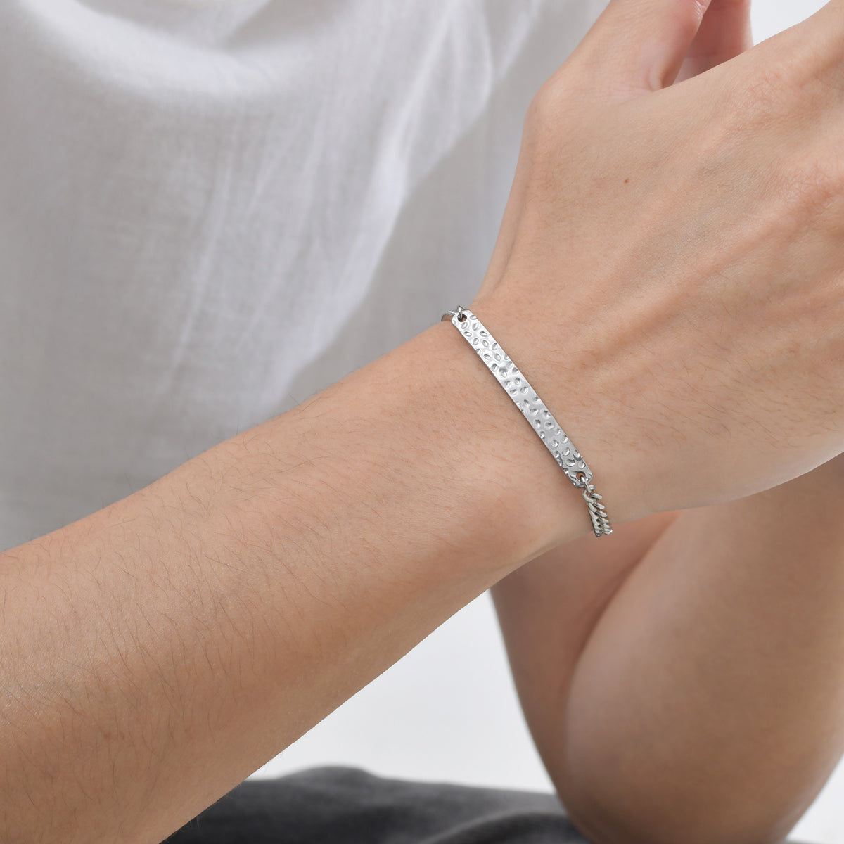 G廠-跨境爆款個性手飾 不鏽鋼磨鏈錘紋彎牌手鍊 男士日常配飾「BR-2442」25.05-4