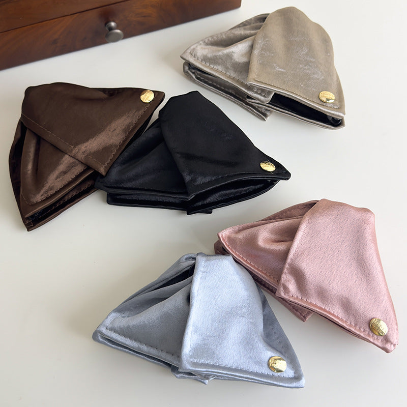 E廠-緞面貝殼三角抓夾純色布藝鯊魚夾高級感通勤盤髮夾子氣質髮飾髮抓「27064」25.06-2