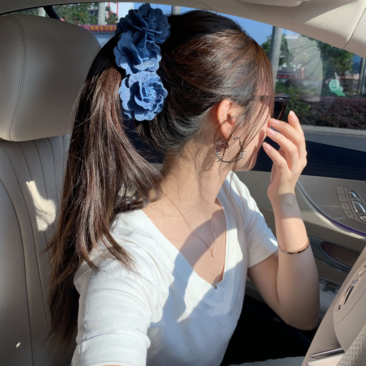 E廠-易夢玲同款復古牛仔山茶花香蕉夾高級感森系風竪夾高馬尾髮夾抓夾「27124」25.06-4