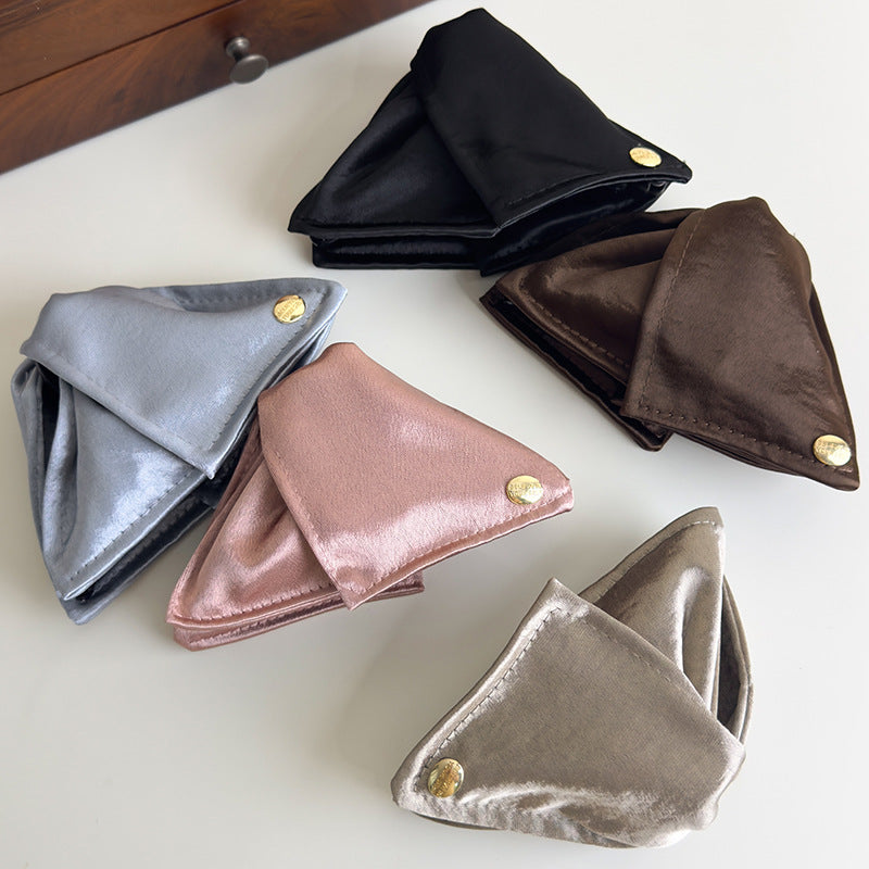 E廠-緞面貝殼三角抓夾純色布藝鯊魚夾高級感通勤盤髮夾子氣質髮飾髮抓「27064」25.06-2