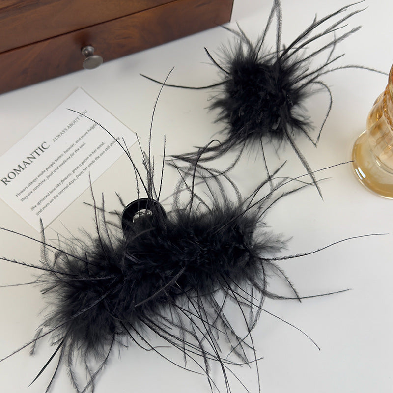 E廠-黑色羽毛高馬尾小抓夾女2025新款高級感毛毛鯊魚夾後腦勺半扎髮夾「26964」25.05-4