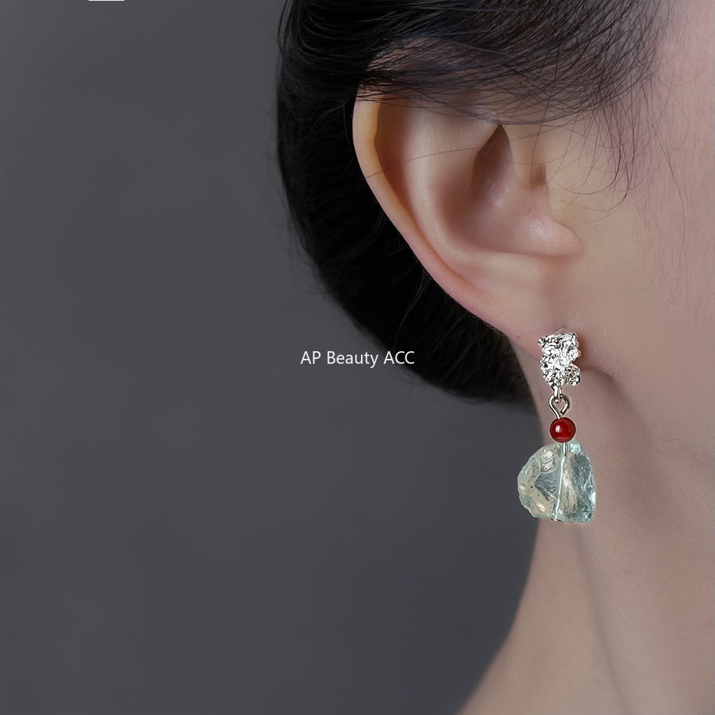 A廠-清冷感水透海藍水晶天然石時尚清新甜美碎石耳環度假風新款耳飾女「6921」25.10-3