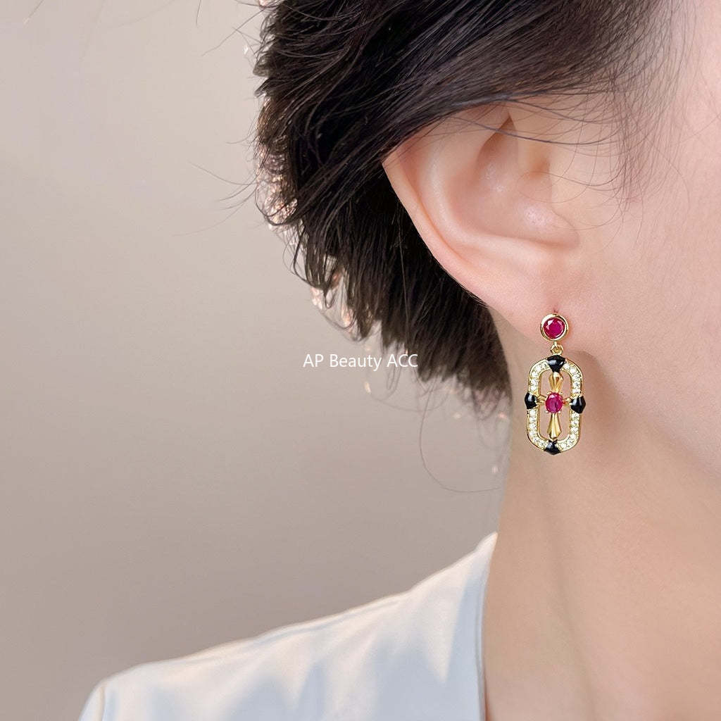 A廠-原創時尚高級感設計師款微鑲鋯石玫紅色小香風新款銀針耳飾耳環女「6985」25.10-5