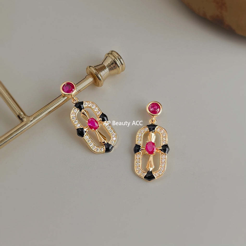 A廠-原創時尚高級感設計師款微鑲鋯石玫紅色小香風新款銀針耳飾耳環女「6985」25.10-5