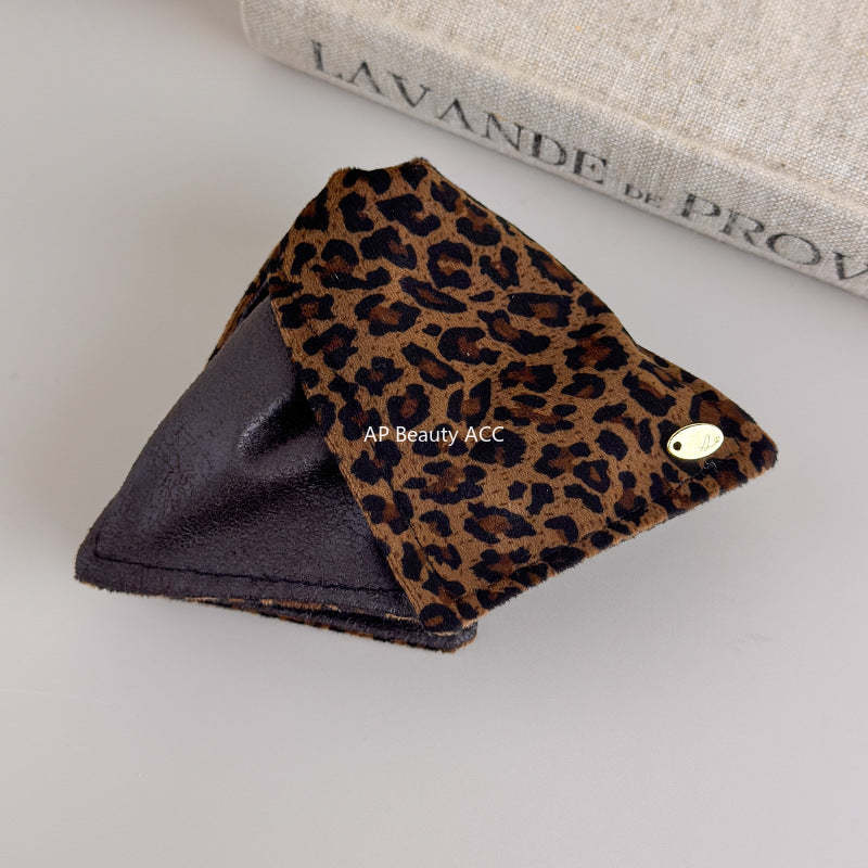 E廠-復古輕奢經典皮質豹紋三角抓夾高端個性洋氣髮夾後腦勺百搭鯊魚夾「27617」25.10-5