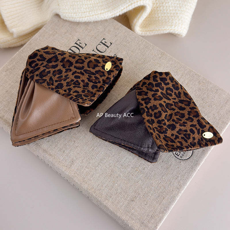 E廠-復古輕奢經典皮質豹紋三角抓夾高端個性洋氣髮夾後腦勺百搭鯊魚夾「27617」25.10-5