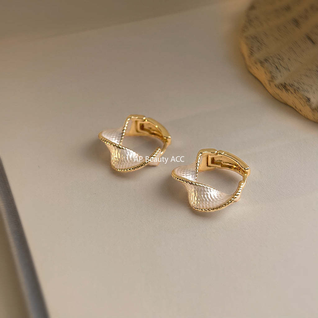 A廠-時尚高級感幾何扭曲空間感手工彩繪百搭通勤新款耳飾工廠耳環飾品「6986」25.10-5