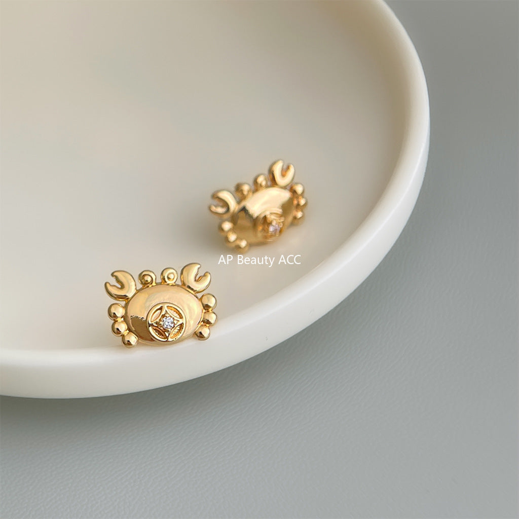 A廠-元寶蟹~原始設計微鑲鋯石925銀針鍍14K簡約時尚通勤新耳飾 耳釘「6903」25.10-3