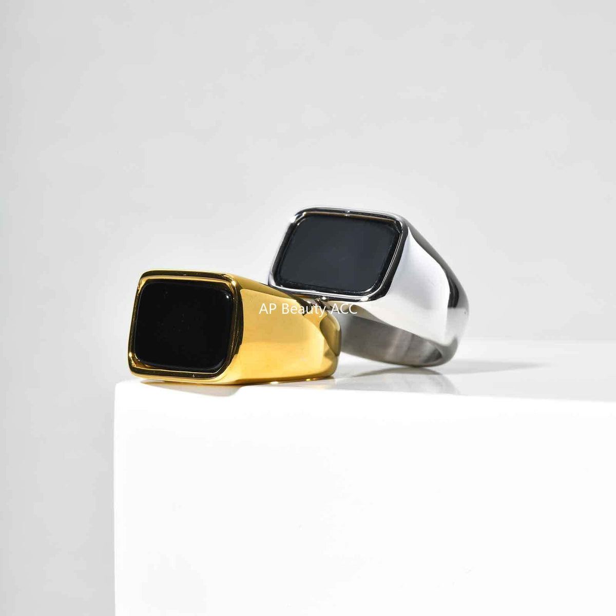 G廠-不鏽鋼幾何方形黑色玻璃石戒指金色男戒歐美指環「RC-619」25.10-5