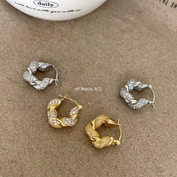 C廠-法式慵懶風銀針鋯石耳環女小眾高級感氣質百搭牛角包耳扣精緻耳飾「EH-4116」25.10-5