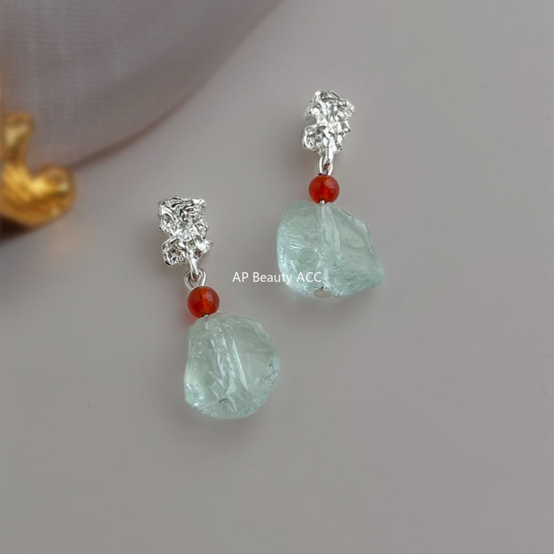 A廠-清冷感水透海藍水晶天然石時尚清新甜美碎石耳環度假風新款耳飾女「6921」25.10-3