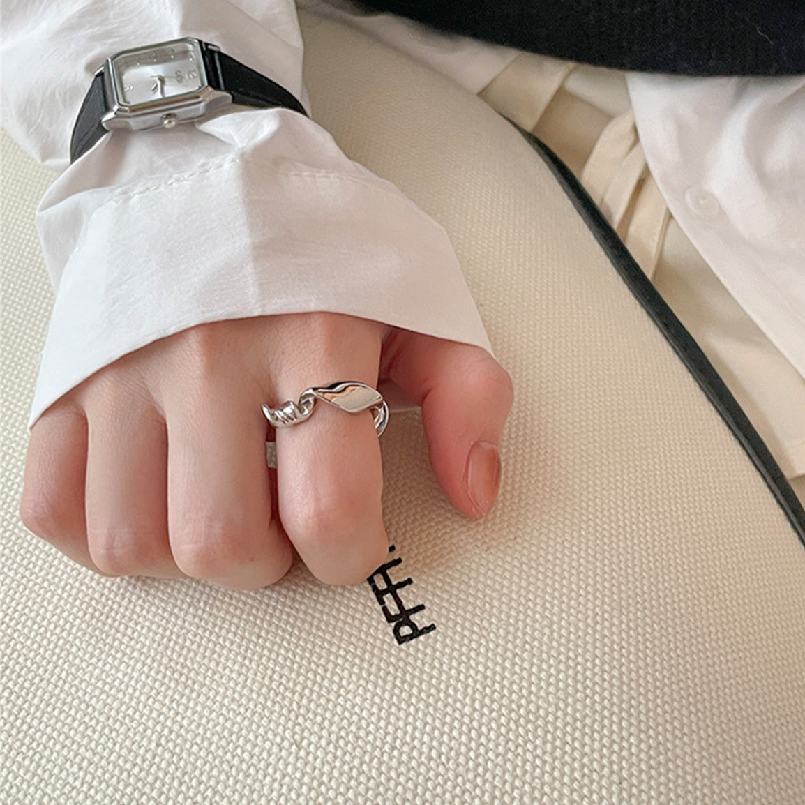 C廠-925純銀個性纏繞戒指女小眾設計ins網紅風食指戒高級感氣質指環「JZ-0644」25.07-3