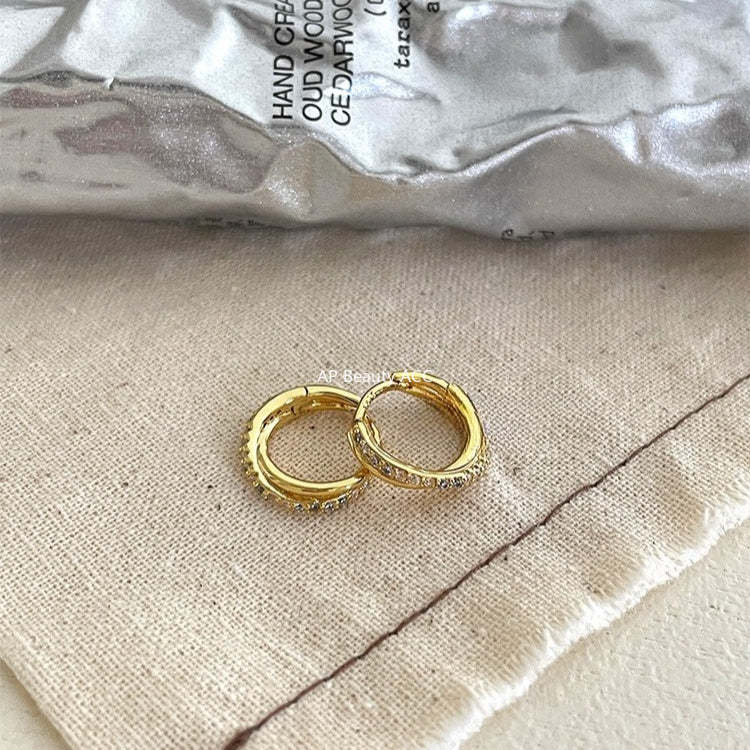 C廠-韓版ins莫比烏斯銀針耳環女小眾設計感高級鋯石耳圈簡約秋冬耳飾「EH-4132」25.10-5