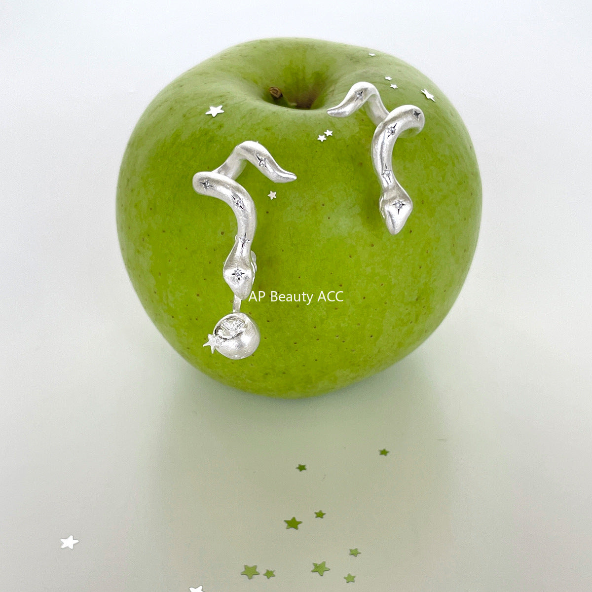 C廠-精緻甜美童趣風小蛇追蘋果銀針耳釘女小眾獨特高級感耳環秋冬耳飾「EH-4118」25.11-1