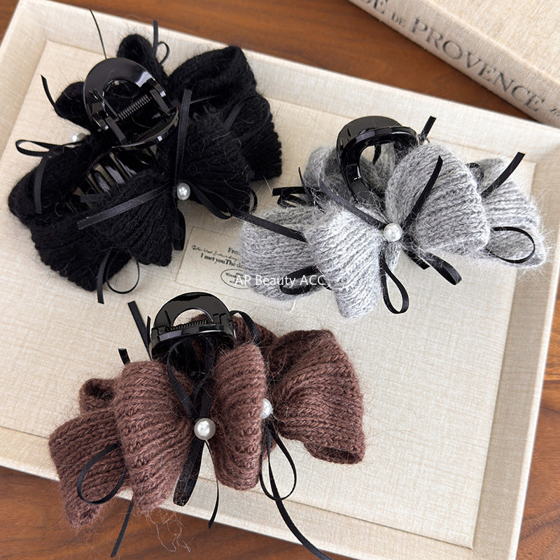 E廠-秋冬氛圍感韓系兔毛毛線珍珠絲帶蝴蝶結抓夾後腦勺髮夾精緻鯊魚夾「27667」25.11-2