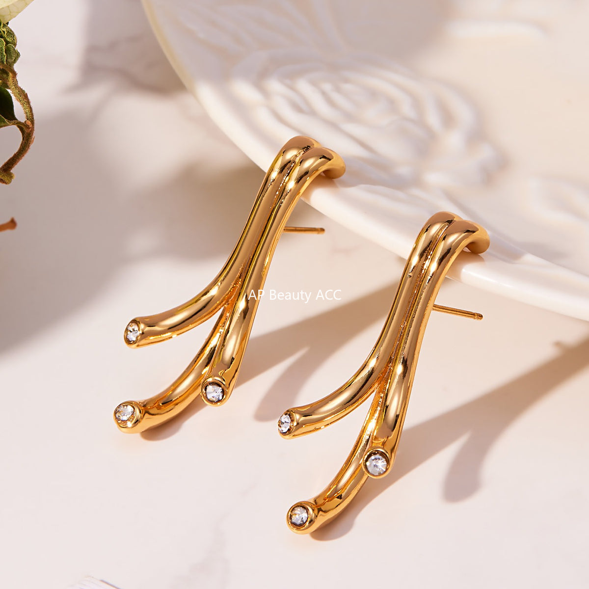 B廠-銅材質幾何異形鑲嵌鋯石耳環輕奢個性歐美風高質感耳飾批發「F811」25.11-1