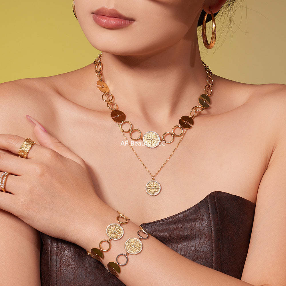 B廠-歐美新款配飾不鏽鋼圓片字母鑲嵌鋯石項鍊手鍊套裝鍍18k金「TXP488」25.11-4